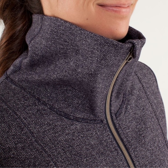 Lululemon Daily Yoga Jacket size 6 - Picture 4 of 10